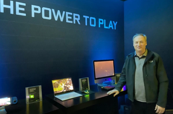 上图:GeForce现任总经理Phil Eisler在CES 2020上。